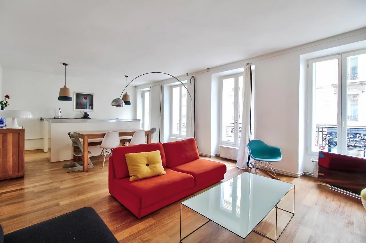 Mouton Duvernet Apartment