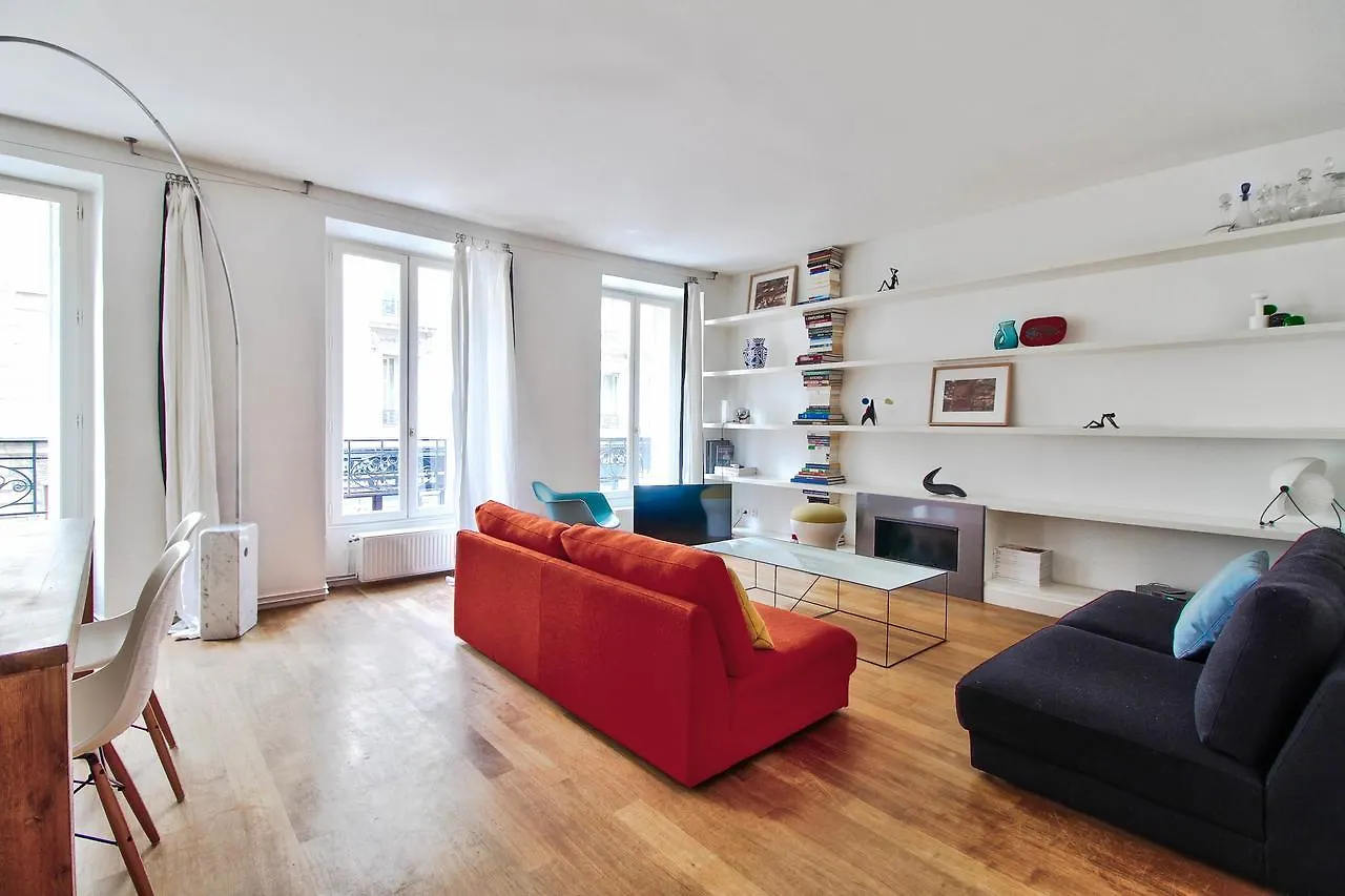 Mouton Duvernet Apartment